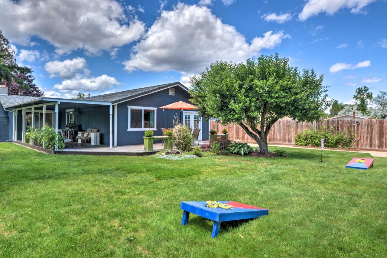 Central Medford Family Retreat With Large Yard! Εξωτερικό φωτογραφία