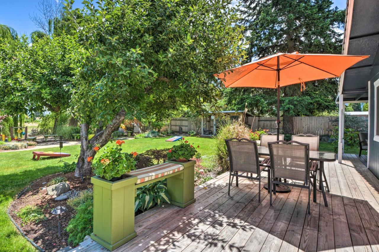 Central Medford Family Retreat With Large Yard! Εξωτερικό φωτογραφία