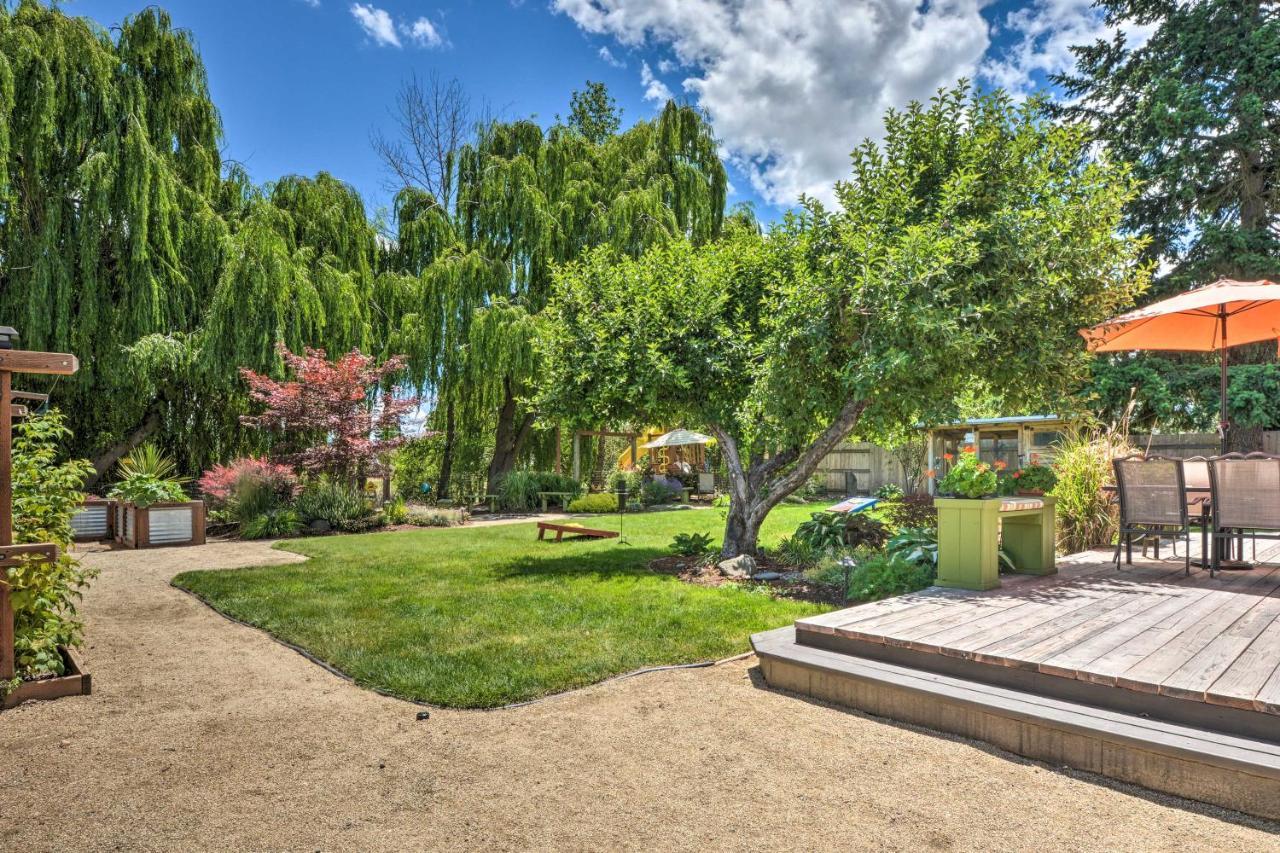 Central Medford Family Retreat With Large Yard! Εξωτερικό φωτογραφία