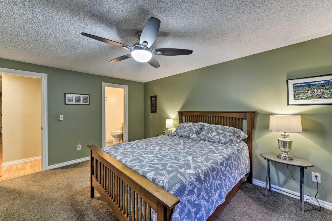 Central Medford Family Retreat With Large Yard! Εξωτερικό φωτογραφία