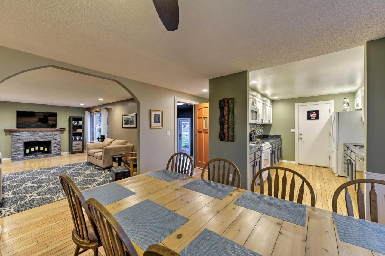Central Medford Family Retreat With Large Yard! Εξωτερικό φωτογραφία